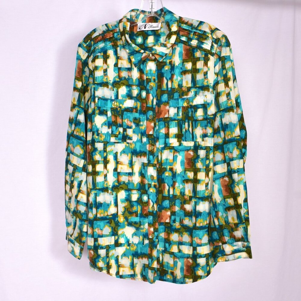 N Touch Women's Button Up Blouse Size Medium